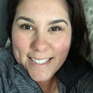 Meet your Posher, Candice